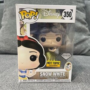 Funko Pop Disney Snow White Diamond Collection Hot Topic Exclusive